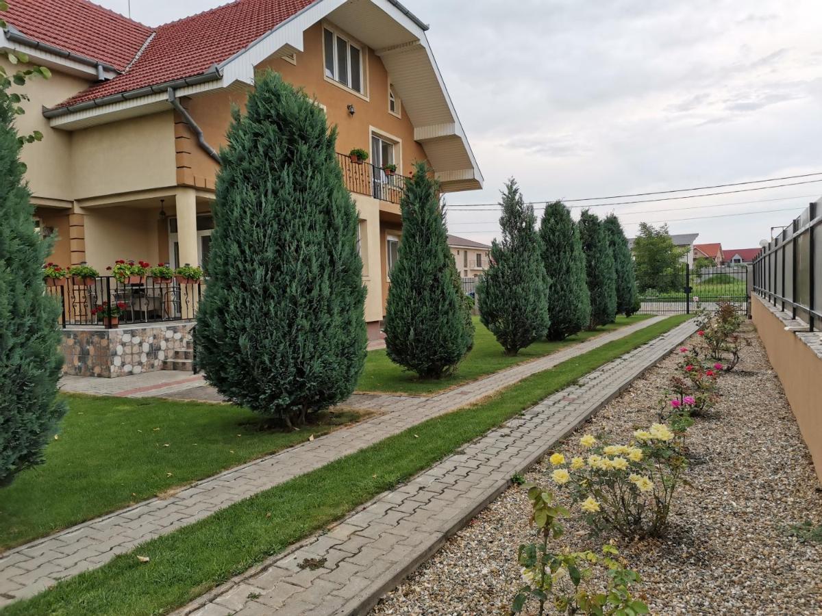 Casuta Cu Tei Vila Oradea Exterior foto