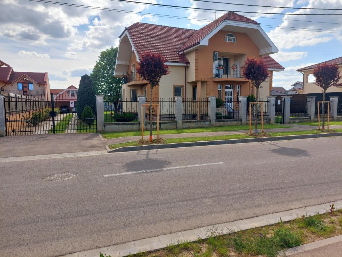 Casuta Cu Tei Vila Oradea Exterior foto