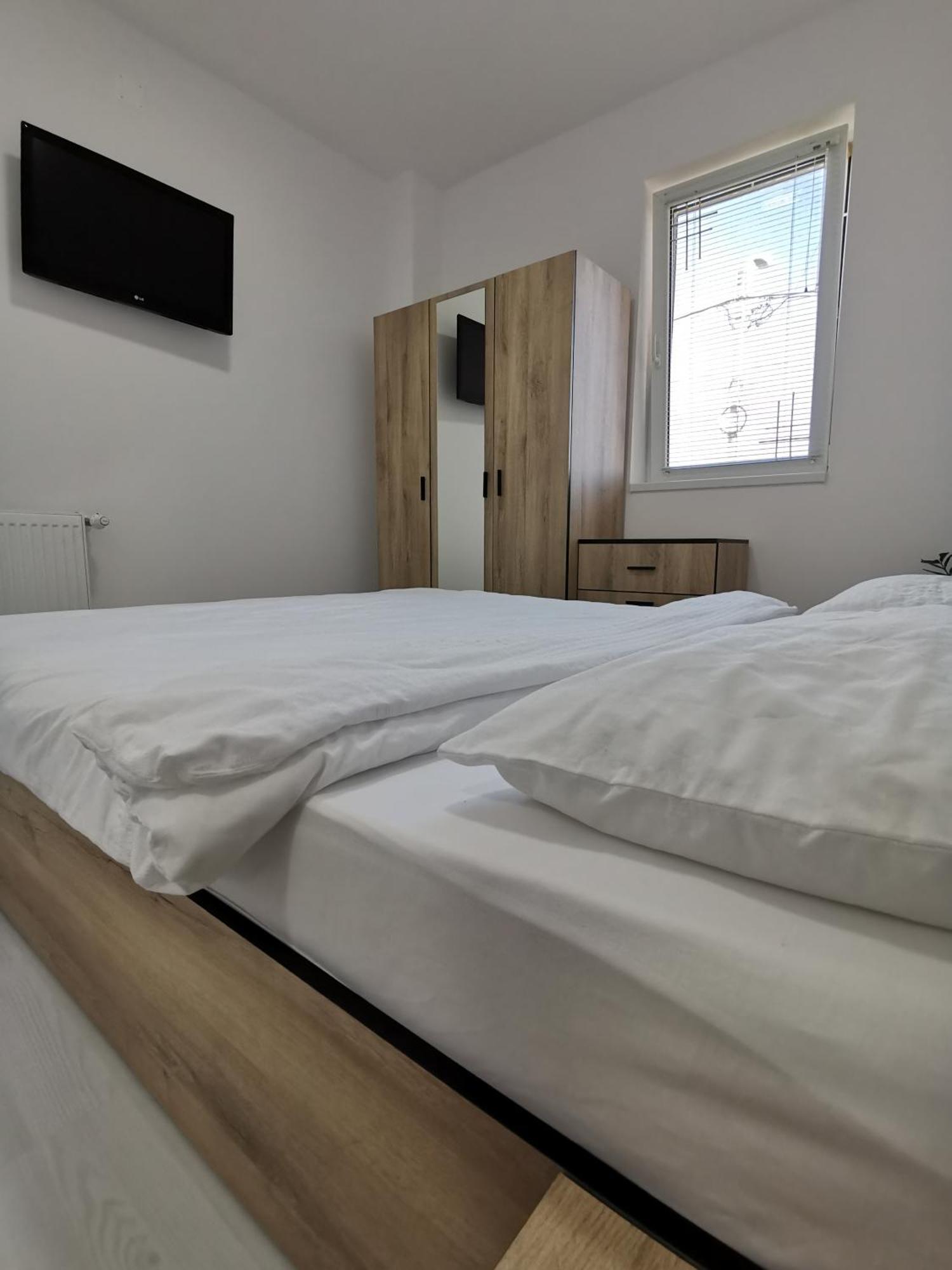 Casuta Cu Tei Vila Oradea Quarto foto